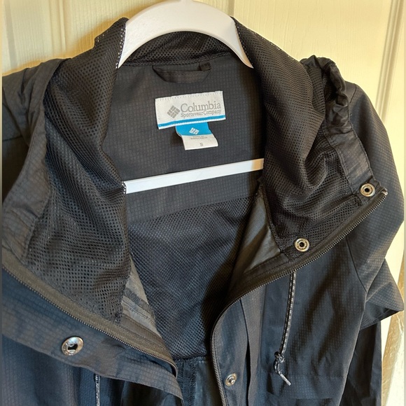 Columbia black rain jacket - Picture 2 of 4